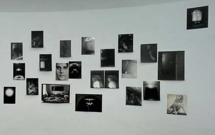 Ausstellungsansicht 'Subreal' mit Fotoarbeiten von Christa Näher und Dieter Rehm